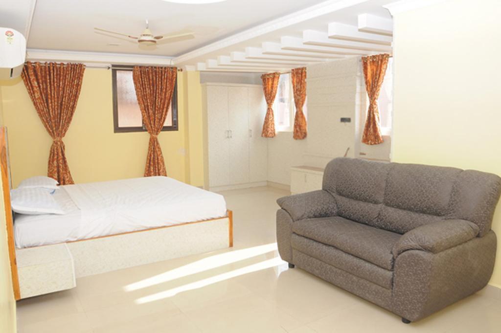 Hariharan Residency - Poonamallee Hotel Chennai Room photo